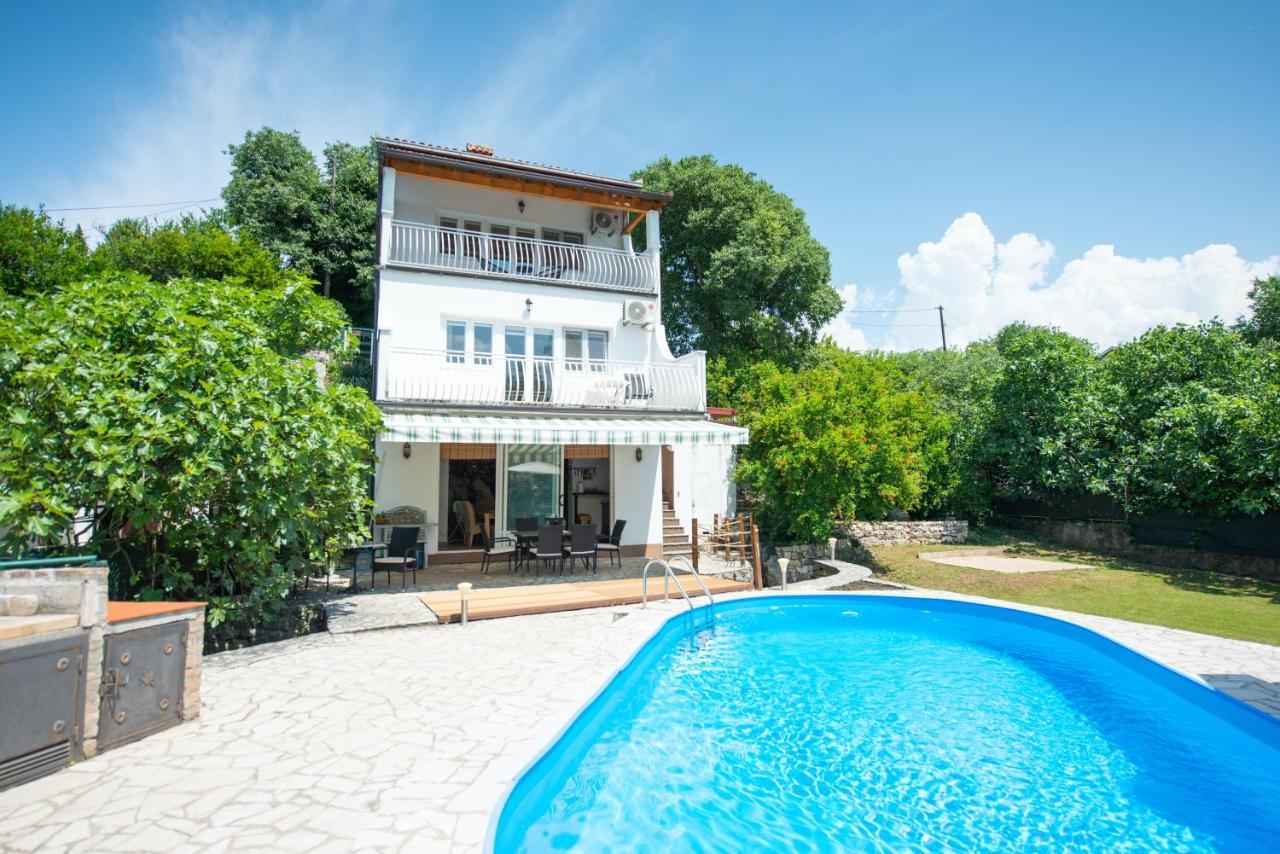 Villa Kosor Spring ブラガイ エクステリア 写真